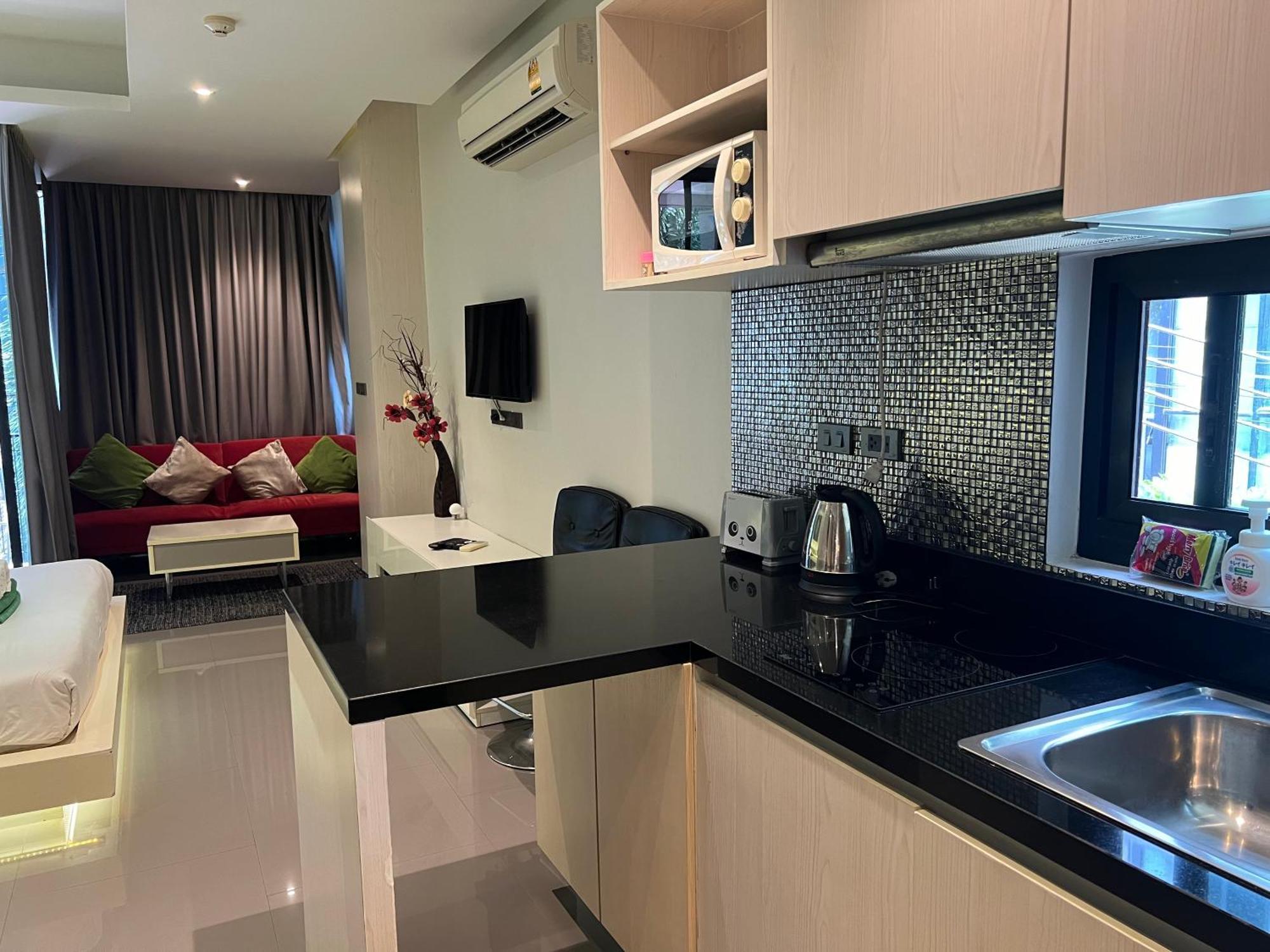 Naiharn Relife By Nataly Apartment Nai Harn Exterior photo