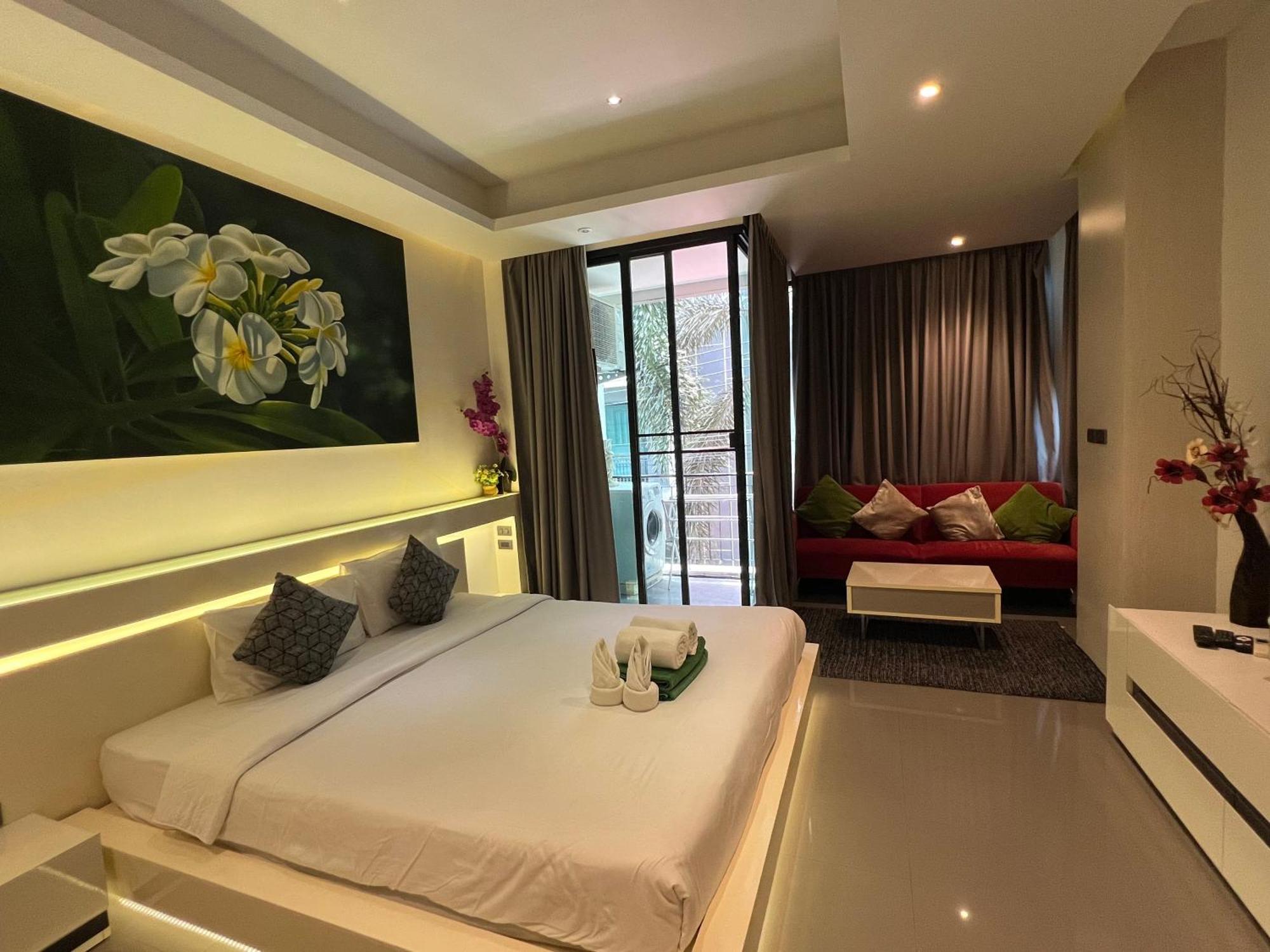 Naiharn Relife By Nataly Apartment Nai Harn Exterior photo